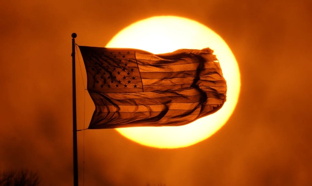 (AP Photo/Charlie Riedel)...