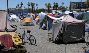 Parking lots housing Phoenix’s homeless population to close