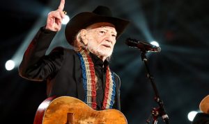 Legendary Willie Nelson bringing Outlaw Music Festival to Phoenix