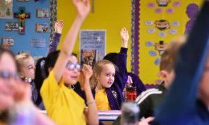 COVID outbreak in school could return kids to remote learning, Hoffman says