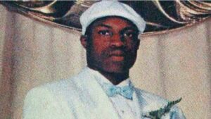 Police looking for clues unsolved 2006 murder of Phoenix man