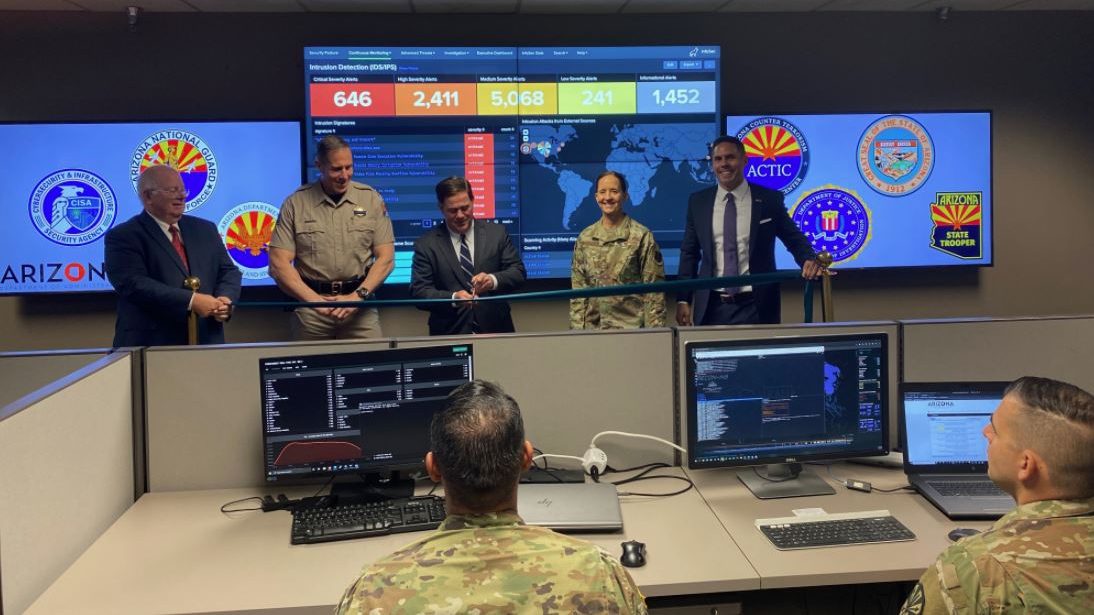 (Twitter photo/@dougducey)...