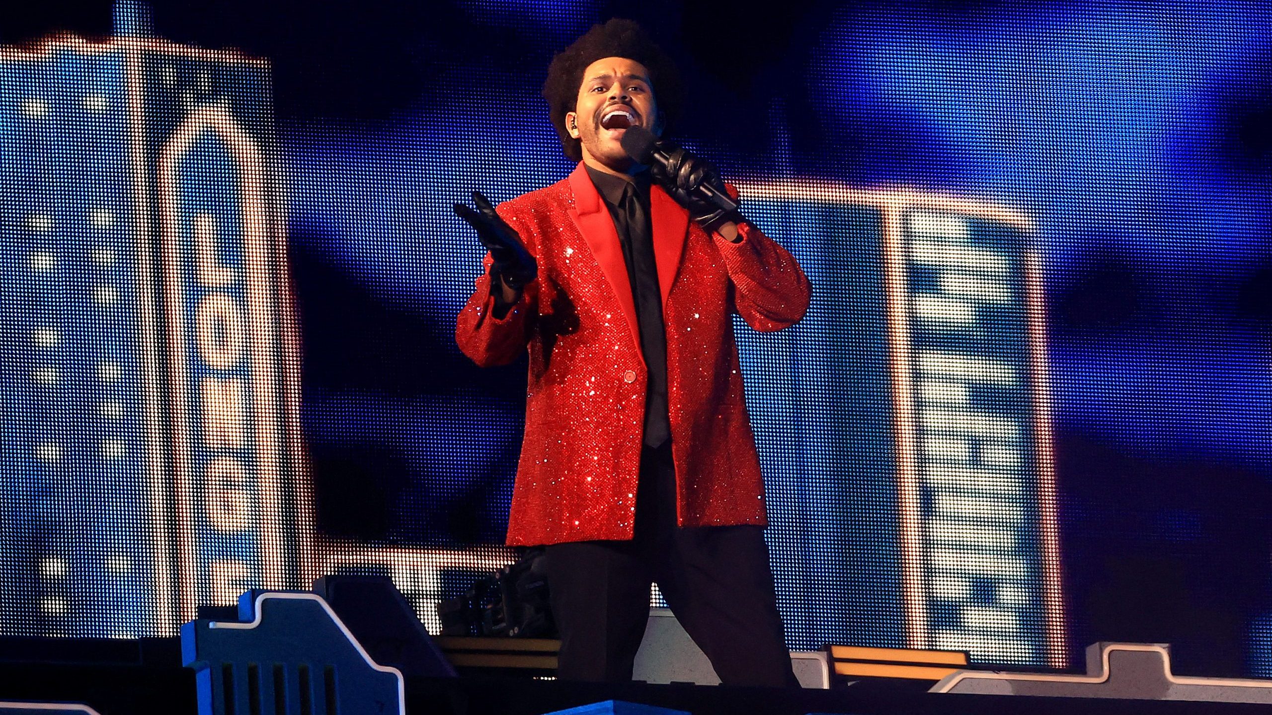 TAMPA, FLORIDA - FEBRUARY 07: The Weeknd performs during the Pepsi Super Bowl LV Halftime Show at R...