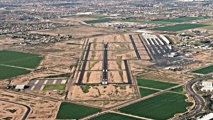 2 killed in midair plane and helicopter crash at Chandler airport
