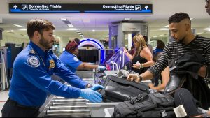 Airport security finds record number of guns in 2021, with Phoenix near top of list
