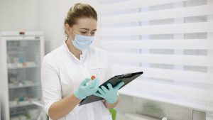 COVID vaccine reimbursement issues causing problems for Arizona pharmacies