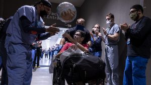 COVID-19 patient discharged after nearly 5 months in Phoenix hospital