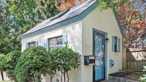 Think Phoenix prices are nuts? Tiny Boston-area home sells for $315K