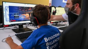 Gaming company to bring unique league to Phoenix-area movie theaters