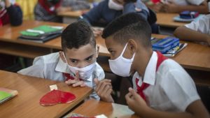 Maricopa County pilot program allows unvaccinated kids to stay in school after COVID-19 exposure