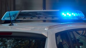 Phoenix police shoot, kill man throwing rocks at patrol car