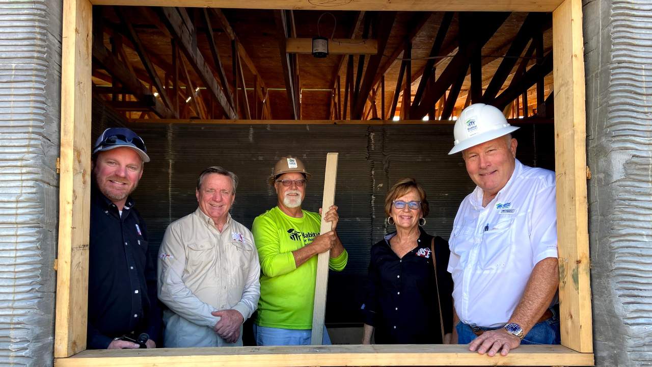 (Habitat for Humanity Central Arizona Photo)...