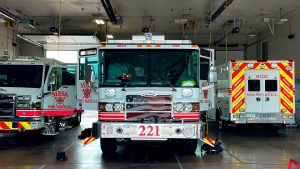 2 children hospitalized after being rescued from Mesa apartment fire