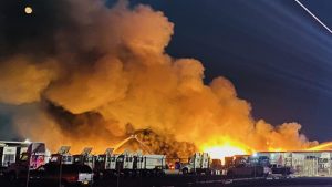 More than 150 firefighters beat back flames at Phoenix pallet yard