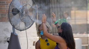 Not cool: Phoenix hits 100 degrees for first time in 2022