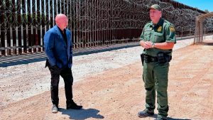 Here’s what Sen. Mark Kelly of Arizona wants to see before Title 42 is lifted
