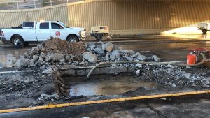 Portion of US 60 remains closed in Tempe after water line break