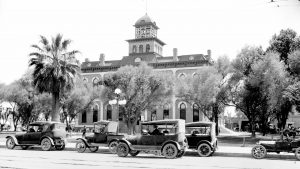 Here's what life was like in 1922 when KTAR first hit the airwaves