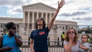 What does Roe v. Wade reversal mean for Arizona abortion law?