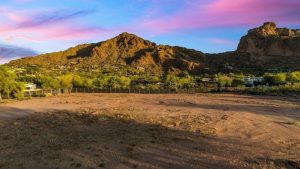 Empty 1-acre lot in Paradise Valley sells for $3.5M, a state record for its size
