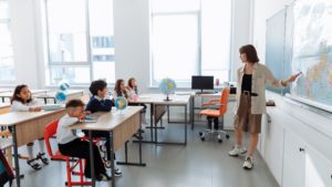 Arizona ranks last among states in paying teachers in 2020-21