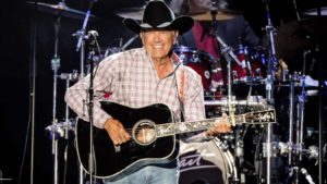 King of Country George Strait includes Phoenix-area stop on brief 2023 stadium tour