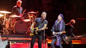 Here comes the Boss: Bruce Springsteen adds Phoenix show to 2023 tour