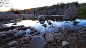 81-year-old man dies after falling off kayak in Salt River in Mesa