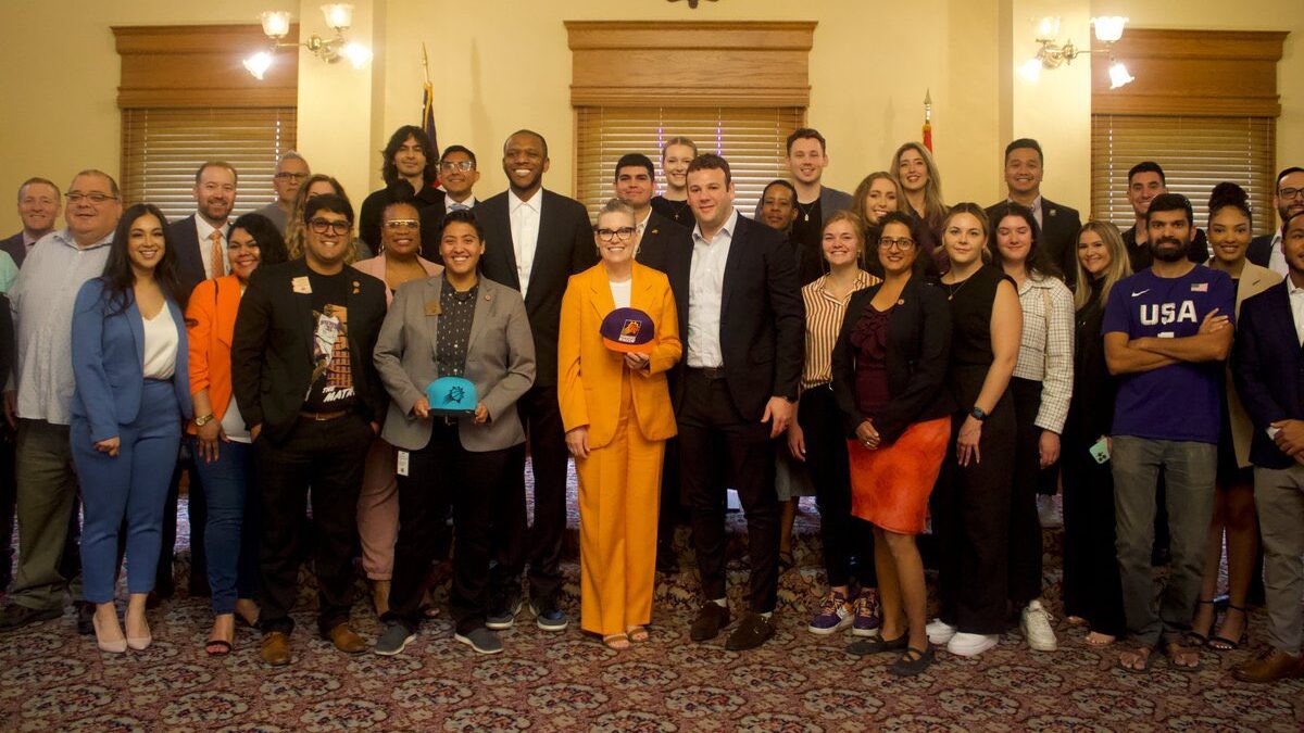 (Twitter Photo/@GovernorHobbs)...