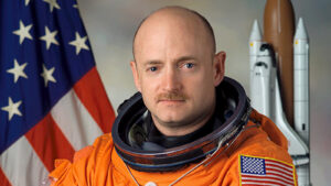 Sen. Mark Kelly to reach new heights with US Astronaut Hall of Fame induction