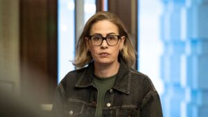 Sinema: Social workers key for dual diagnosis people experiencing homelessness in Valley
