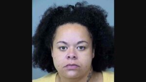 Woman arrested in Scottsdale for allegedly stealing from gym lockers, committing identity theft