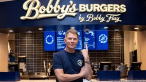 Bobby Flay’s burger restaurant opens at Phoenix Sky Harbor Airport