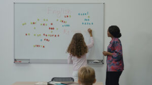 Supt. Tom Horne files lawsuit over English language learning in Arizona schools