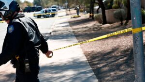 Woman found dead with 'obvious signs of trauma' at west Phoenix shopping plaza