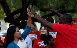 Phoenix Sky Harbor workers file complaint, vote to strike over dangerous working conditions