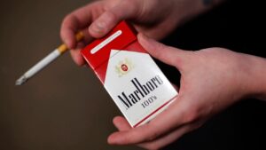 Tempe City Council votes to increase age to buy tobacco from 18 to 21