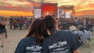 Here's who is performing at 2024 Country Thunder Arizona