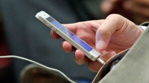 ADOT combats scam text messages with new web resource