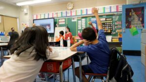 Hobbs releases Prop 123 renewal plan to provide raises for Arizona teachers