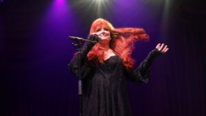Wynonna Judd among headliners for 34th Chandler Chamber Ostrich Festival
