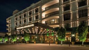 Théa Mediterranean Rooftop set to open atop new Global Ambassador hotel in Phoenix