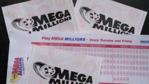 Mega Millions ticket purchased at East Valley supermarket wins 5-figure payout