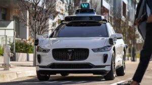 Waymo to start testing rider-only vehicles on Phoenix-area freeways