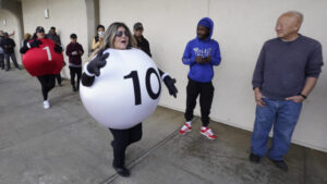 Powerball ticket hitting for $150K sold at Safeway in Chandler