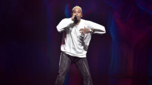 Chris Brown announces 'The 11:11 Tour,' Phoenix show at Footprint Center