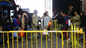 Arizona leaders urge federal officials to properly fund state's border shelter services