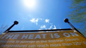 Phoenix sets new daily record for warmest low temperature