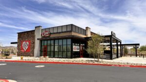 New Raising Cane's set to open in Peoria this month