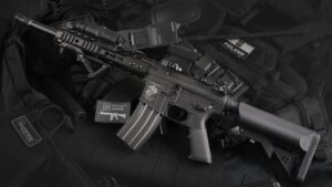 20-year-old Phoenix man indicted for trafficking drugs, illegal firearm possession